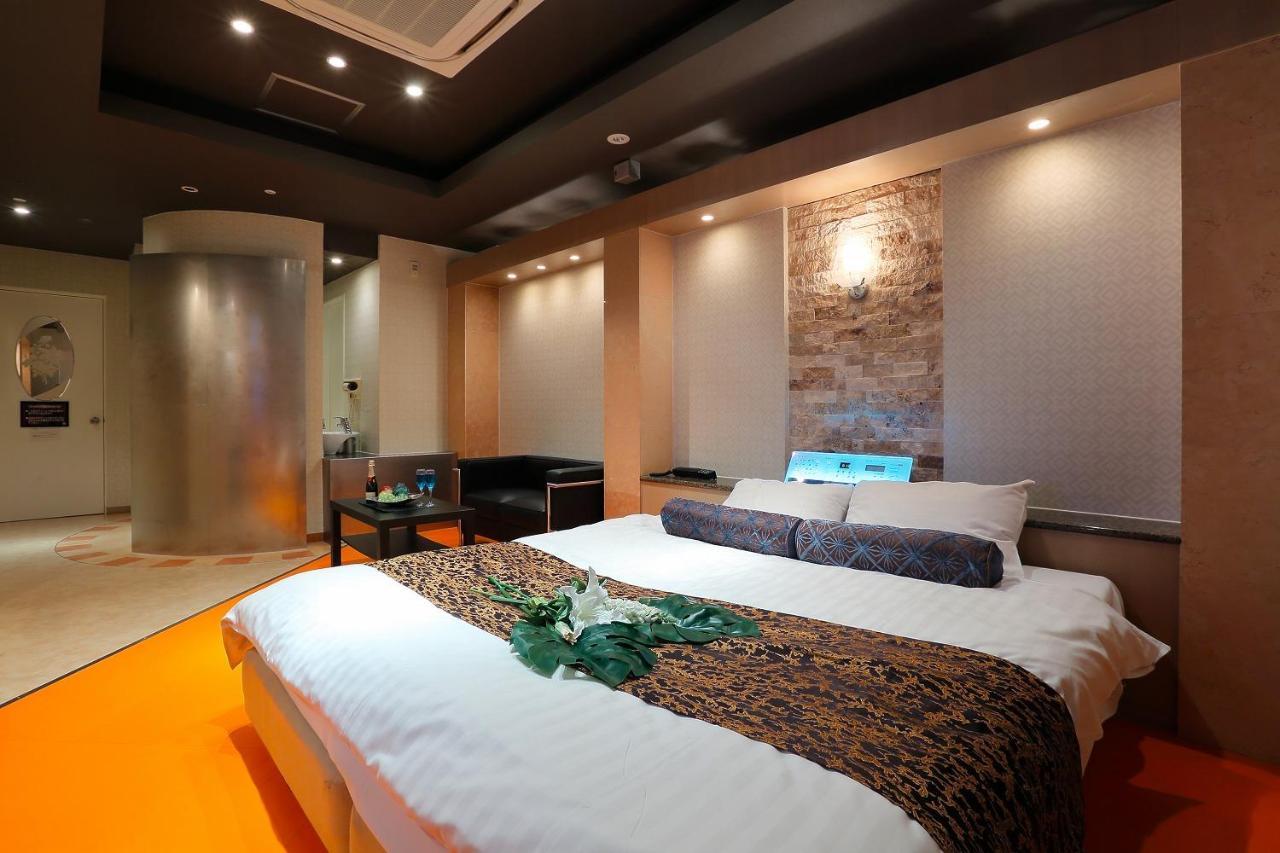Hotel Axis -アクシス- (Adults Only) Osaka Exterior foto